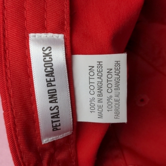 Petals and Peacocks Red Sriracha Hot Sauce Make It Hot Adjustable Baseball Cap - Picture 5 of 5